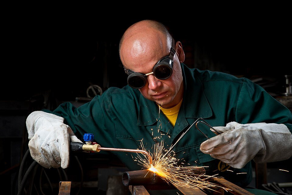 Oxy-fuel welding torch and equipment for metal joining.